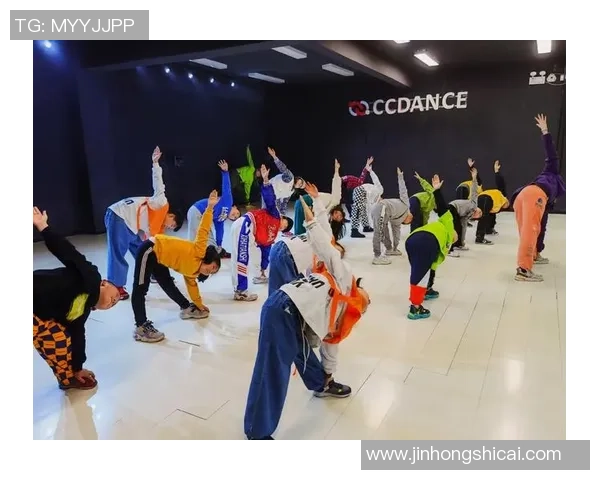 杭州街舞队引领力量变革热议街舞文化新风潮