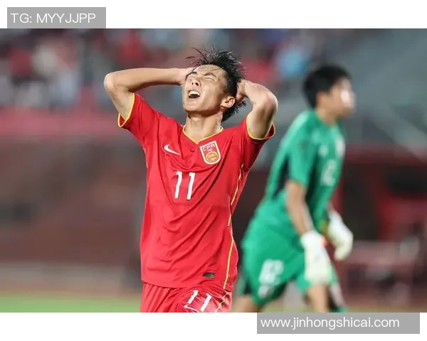 中国足球迎战荷兰队期待逆袭展现实力与风采